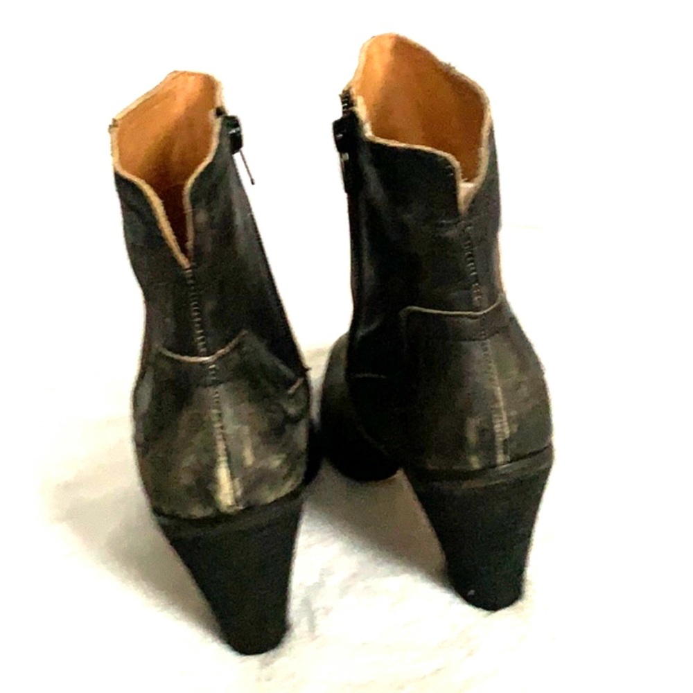 Corso Como Women's Black Leather Booties - Picture 3 of 5